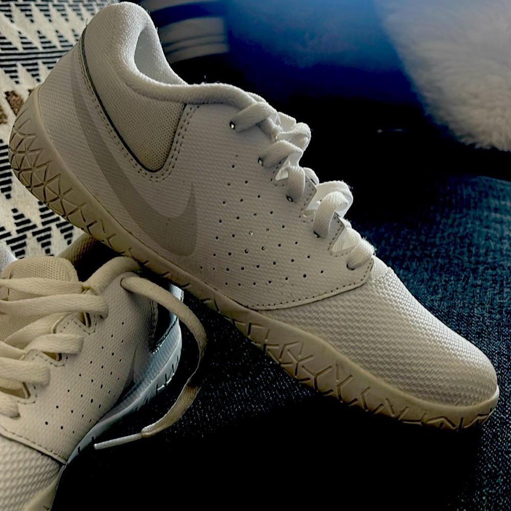 Nike Kids' Sideline IV Cheerleading Shoes